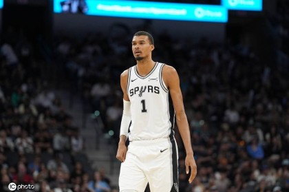 文班5战砍下165分57板19帽 NBA官方：姚明以来第一人