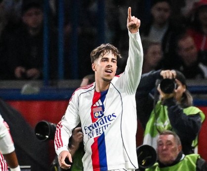 法甲最新积分榜出炉：巴黎圣日耳曼主场意外失利，争冠形势骤然升级