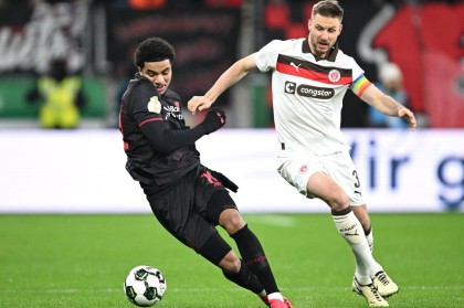 随着圣保利0-3，德国杯四强率先诞生一席：德甲第6昂首晋级