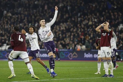 5场3次绝杀逼出最强红魔：卡里克这盘棋，让曼联终于找回了魂