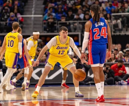 湖人9连胜终结不是悲剧 老詹彻底臣服争冠有戏了？